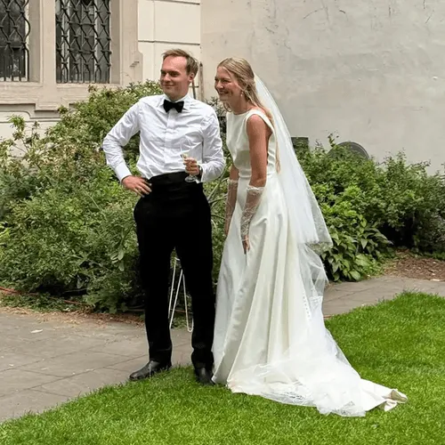 Guest's candid ceremony photo