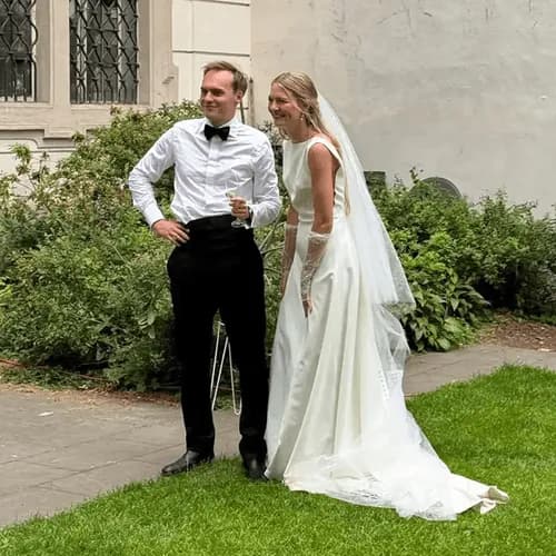 Guest candid from ceremony